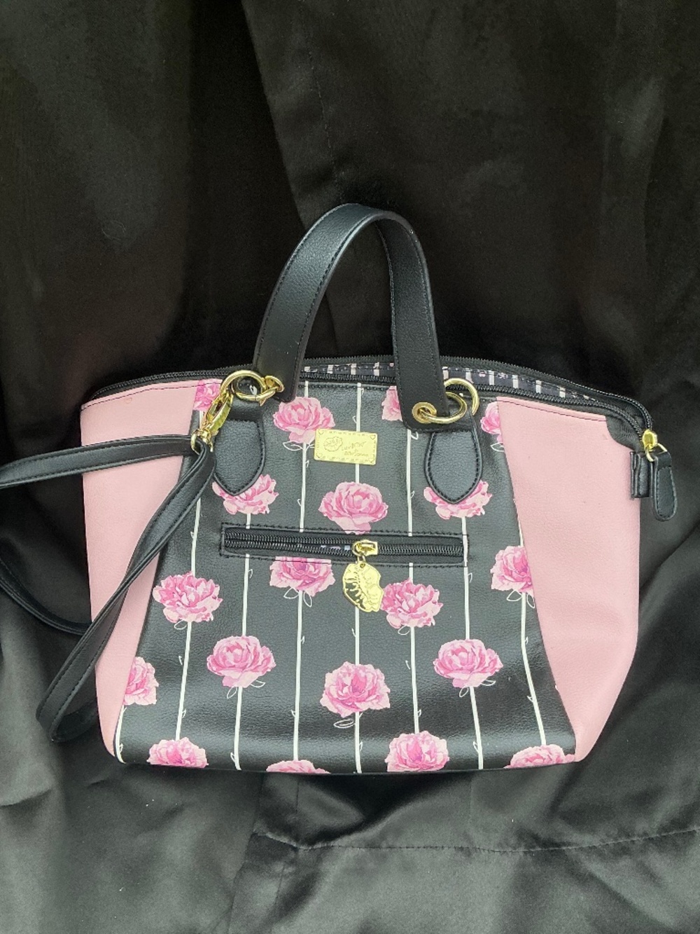 Betsy Johnson shoulder bag